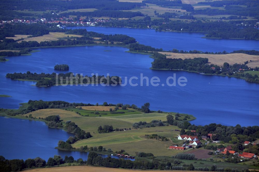 Krakow am See aus der Vogelperspektive: Krakower Seenlandschaft in Krakow am See im Bundesland Mecklenburg-Vorpommern