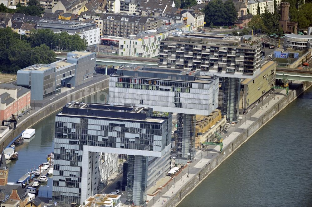 Köln von oben - Kranhäuser am Kölner Rheinauhafen im Bundesland Nordrhein-Westfalen