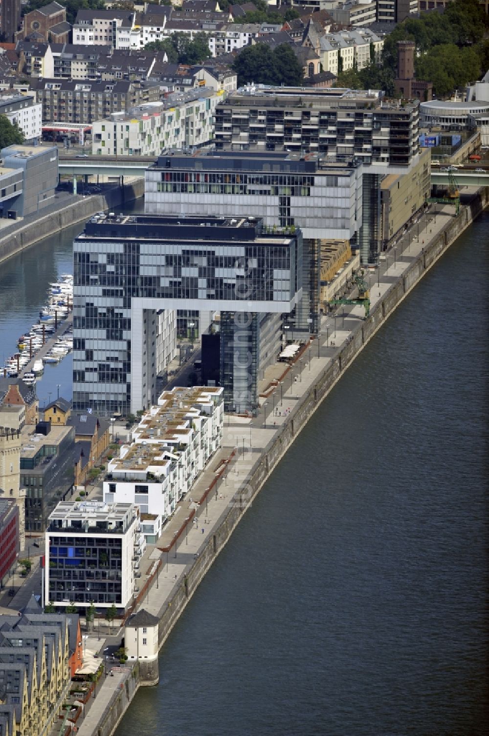 Luftbild Köln - Kranhäuser am Kölner Rheinauhafen im Bundesland Nordrhein-Westfalen