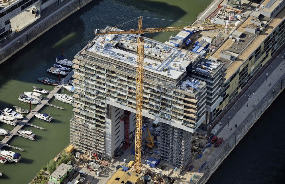 Luftbild Köln - Kranhäuser am Rheinauhafen