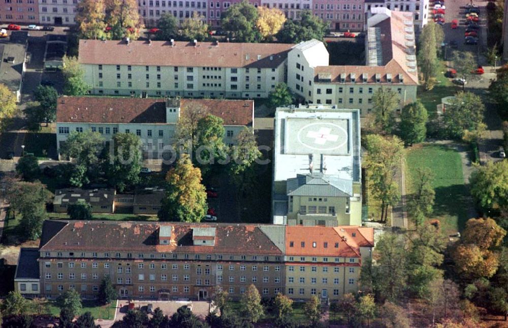 Dresden von oben - Krankenhaus mit Helikoptersonderlandeplatz in Dresden-Neustadt