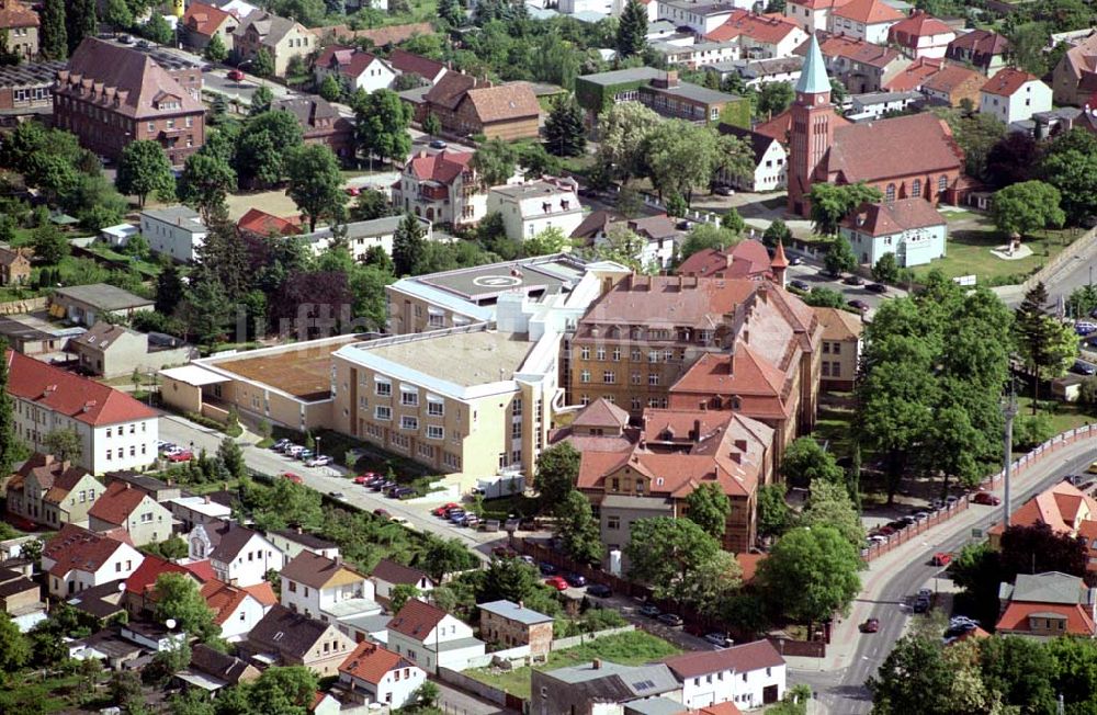 Luftbild Senftenberg / Brandenburg - Krankenhaus Senftenberg. Ort: Senftenberg / Brandenburg Datum: 21.05.2003 NC-KB 200