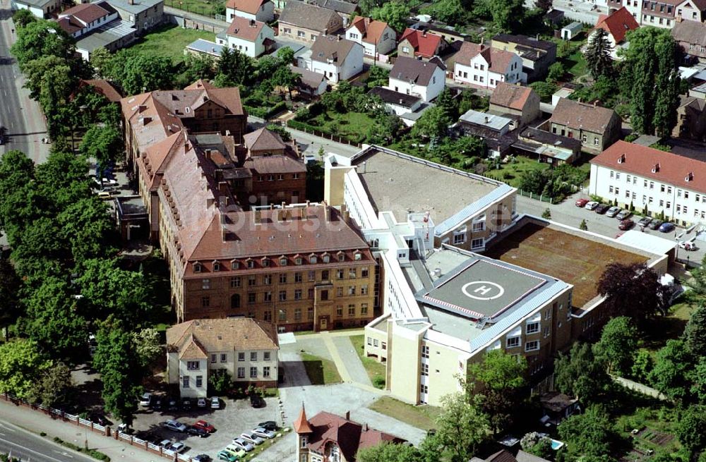 Luftbild Senftenberg / Brandenburg - Krankenhaus Senftenberg. Ort: Senftenberg / Brandenburg Datum: 21.05.2003 NC-KB 200