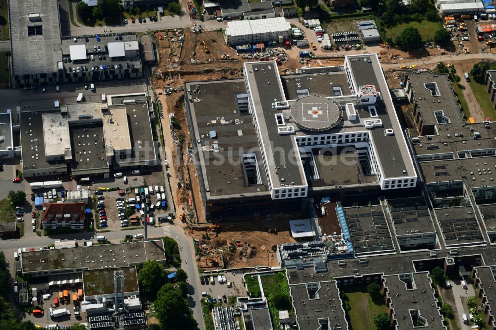 Luftaufnahme Lübeck - Krankenhaus UKSH Universitätsklinikum Schleswig-Holstein im Ortsteil St. Jürgen in Lübeck im Bundesland Schleswig-Holstein, Deutschland