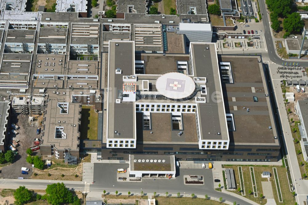 Lübeck aus der Vogelperspektive: Krankenhaus UKSH Universitätsklinikum Schleswig-Holstein im Ortsteil St. Jürgen in Lübeck im Bundesland Schleswig-Holstein, Deutschland