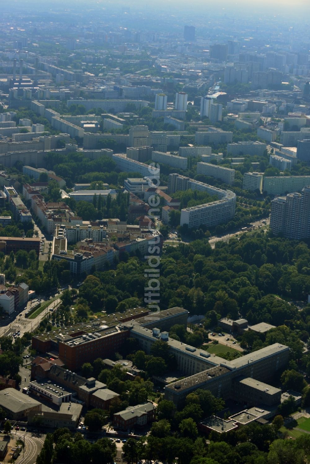 Berlin aus der Vogelperspektive: Krankenhaus Vivantes Klinikum im Friedrichshain in Berlin