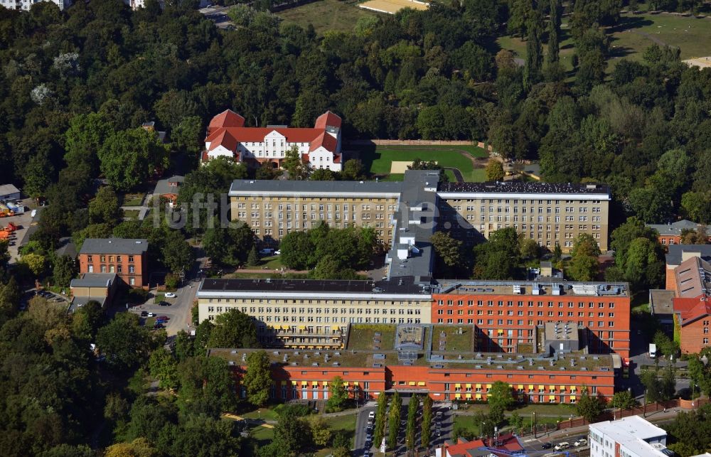 Berlin aus der Vogelperspektive: Krankenhaus Vivantes Klinikum im Friedrichshain in Berlin