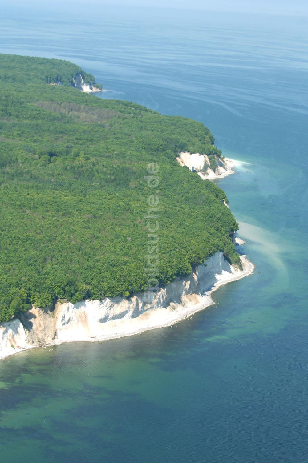 Halbinsel Jasmund von oben - Kreidefelsen der Insel Rügen