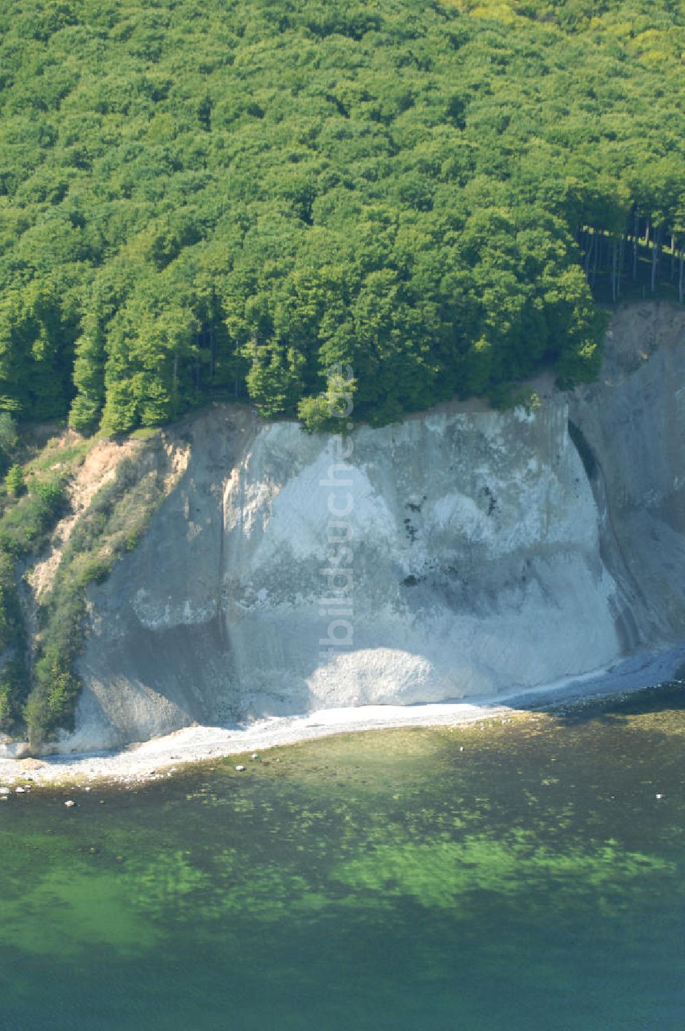 Luftbild Halbinsel Jasmund - Kreidefelsen der Insel Rügen