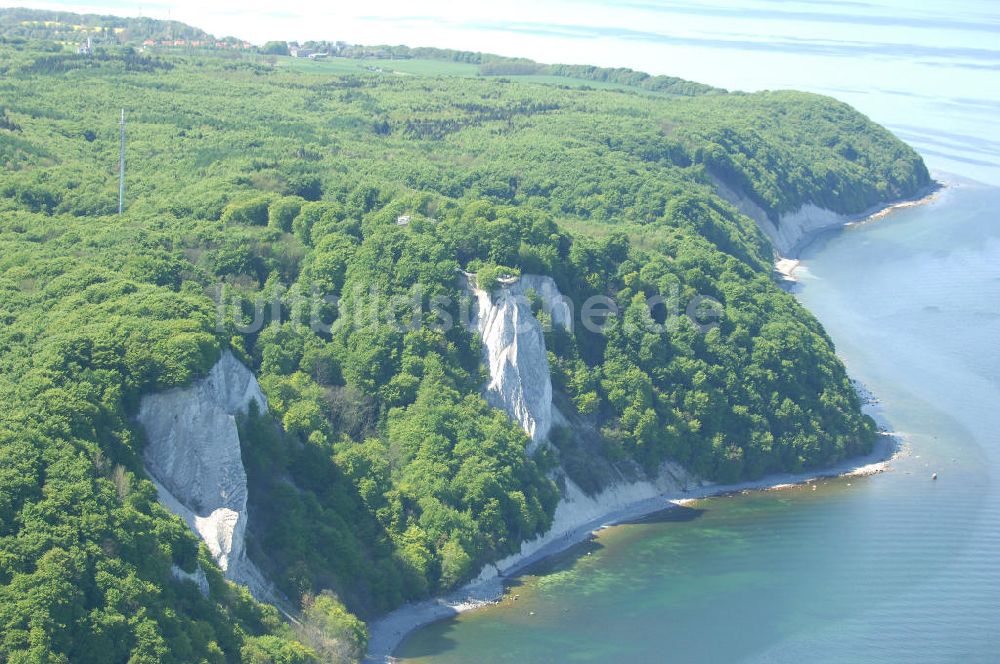 Luftbild Halbinsel Jasmund - Kreidefelsen der Insel Rügen