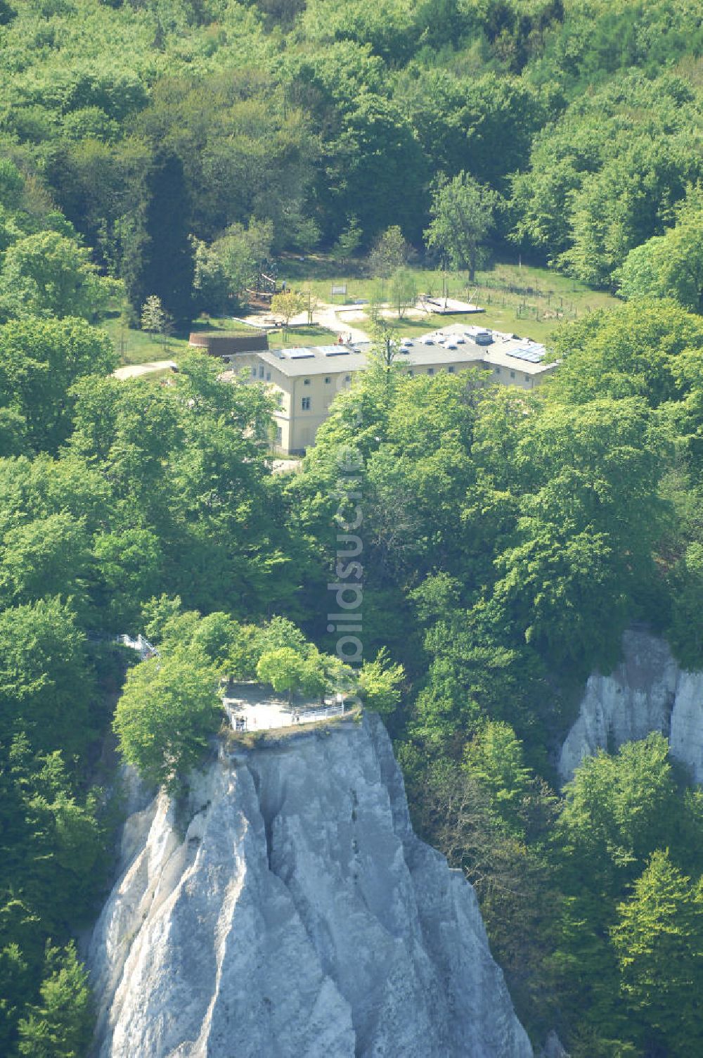 Halbinsel Jasmund von oben - Kreidefelsen der Insel Rügen