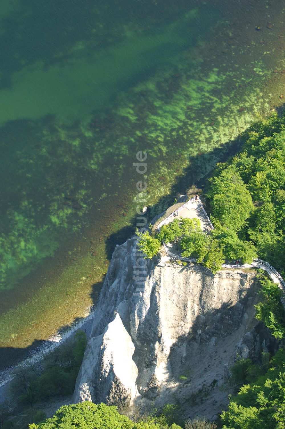 Luftaufnahme Halbinsel Jasmund - Kreidefelsen der Insel Rügen