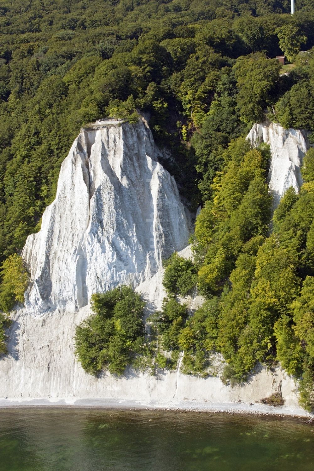 Sassnitz aus der Vogelperspektive: Kreidefelsen Königsstuhl bei Sassnitz im Bundesland Mecklenburg-Vorpommern