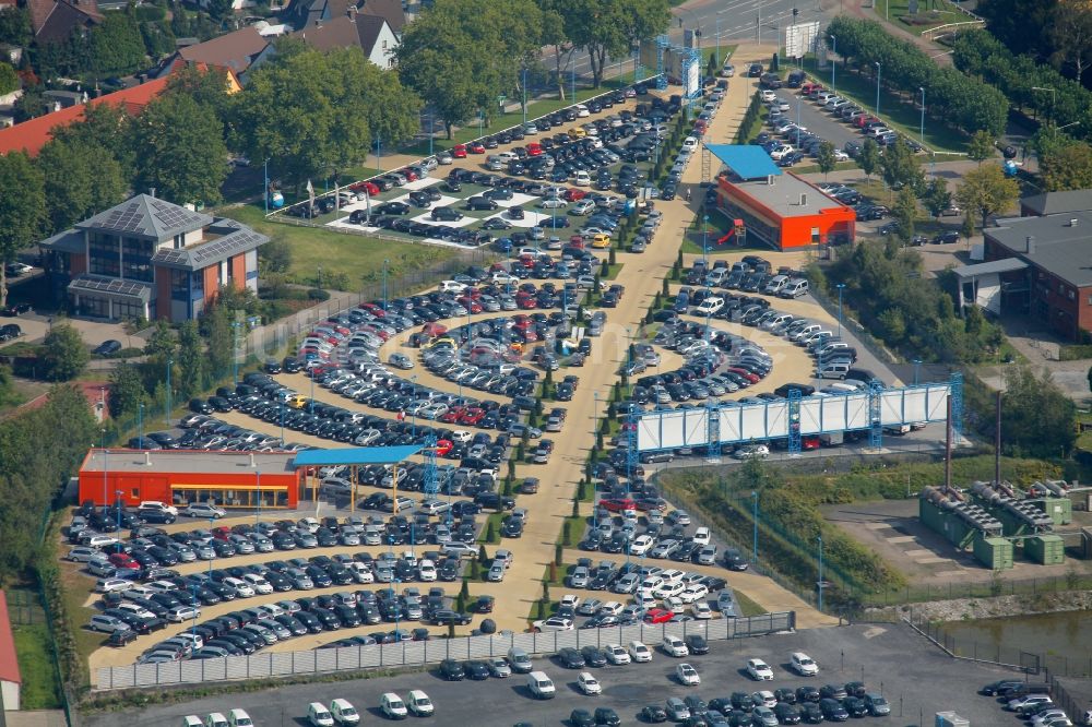 Luftaufnahme Hamm - Kreisförmige Verkaufsflächen des Gebrauchtwagenhändlers Pottis Autoland in Hamm im Bundesland Nordrhein-Westfalen