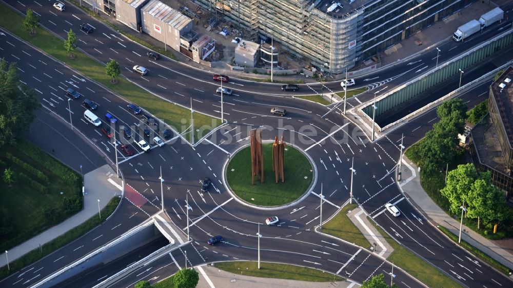 Bonn aus der Vogelperspektive: Kreisverkehr auf der Friedrich-Ebert-Allee in Bonn im Bundesland Nordrhein-Westfalen, Deutschland