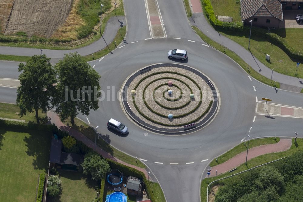 Kranenburg von oben - Kreisverkehr Nütterden in Kranenburg im Bundesland Nordrhein-Westfalen