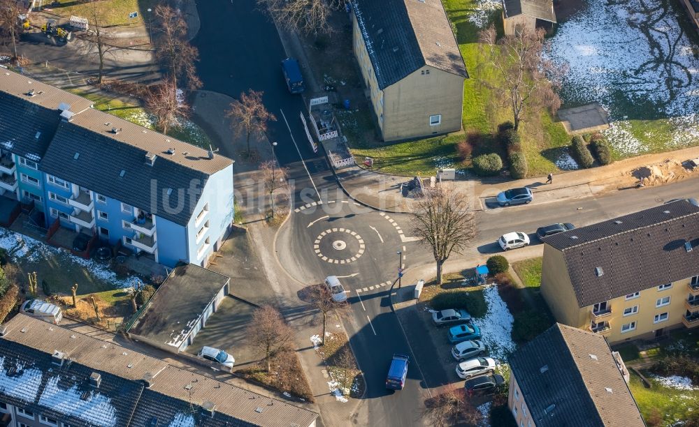 Luftaufnahme Heiligenhaus - Kreisverkehr - Straßenverlauf Bergische Straße - Königsberger Straße in Heiligenhaus im Bundesland Nordrhein-Westfalen