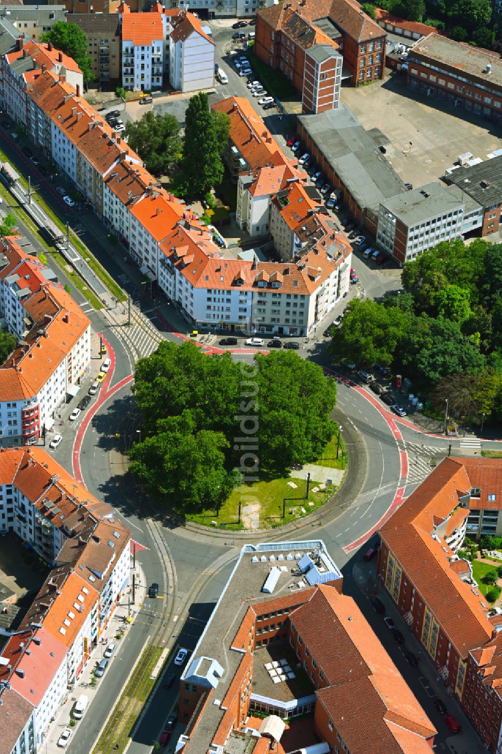 Hannover von oben - Kreisverkehr - Straßenverlauf Goetheplatz in Hannover im Bundesland Niedersachsen, Deutschland