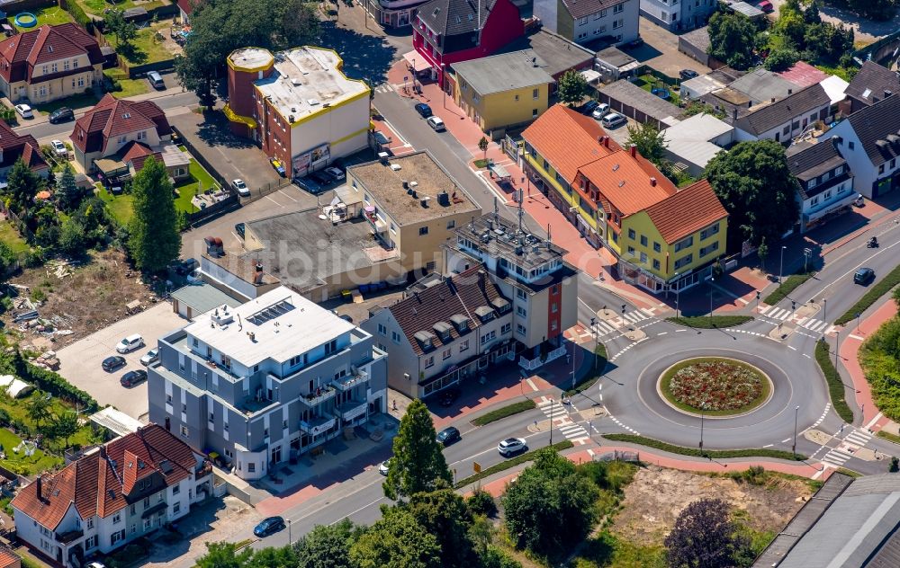 Dorsten aus der Vogelperspektive: Kreisverkehr - Straßenverlauf Im Hasewinkel und Halterner Straße in Dorsten im Bundesland Nordrhein-Westfalen