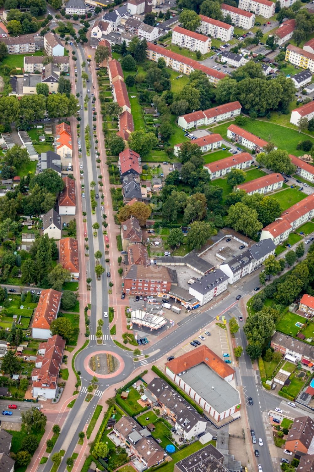 Luftaufnahme Gladbeck - Kreisverkehr - Straßenverlauf der Horster Str. in Gladbeck im Bundesland Nordrhein-Westfalen - NRW, Deutschland