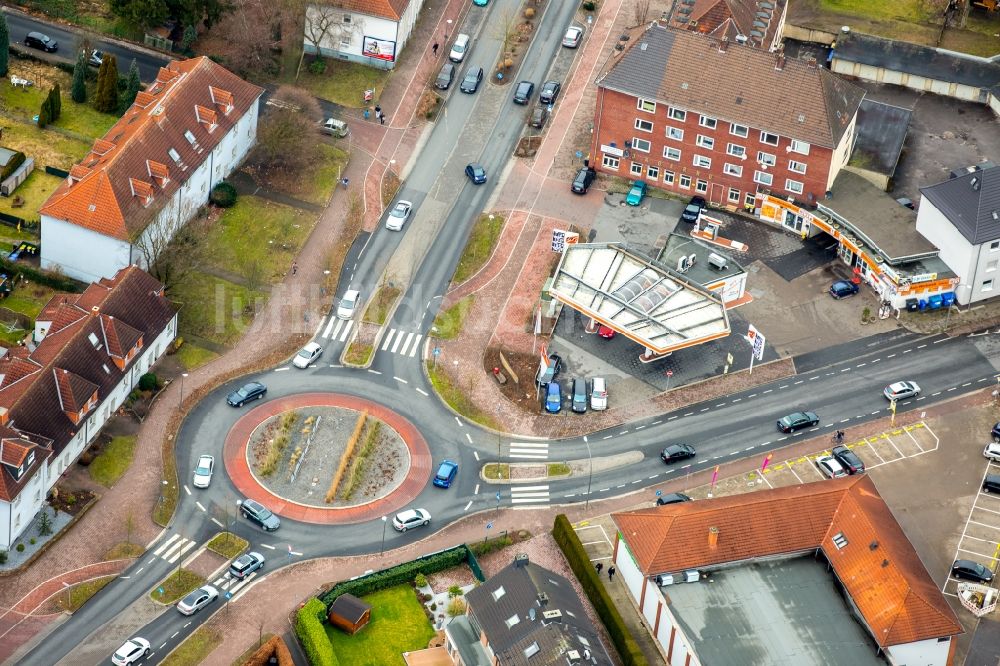 Gladbeck von oben - Kreisverkehr - Straßenverlauf Horster Straße und Marienstraße in Gladbeck im Bundesland Nordrhein-Westfalen