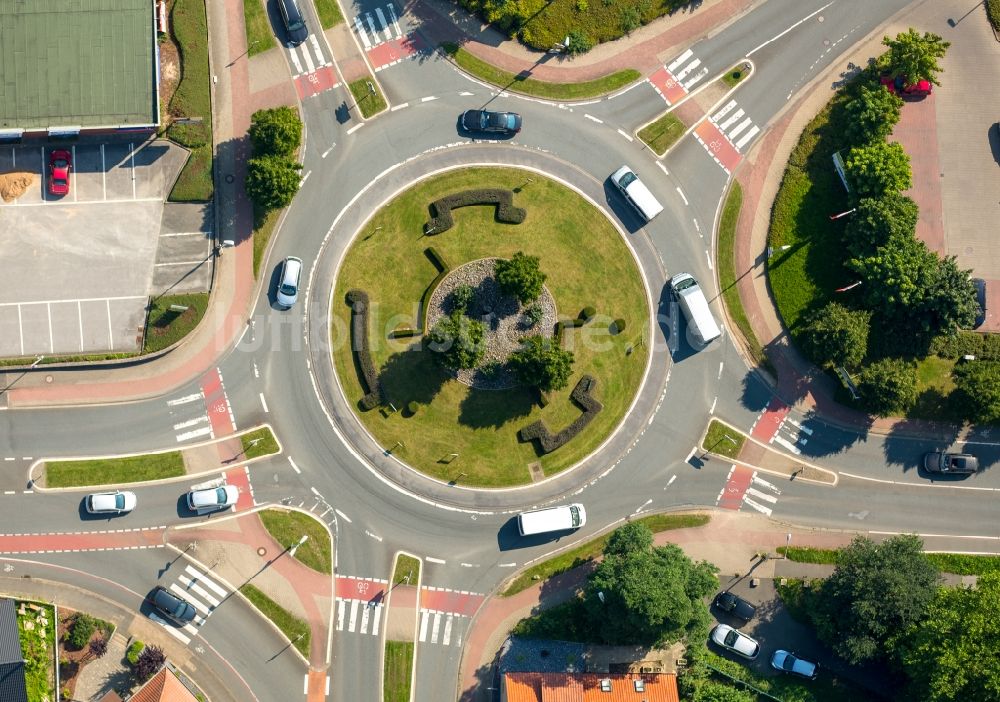 Luftbild Bünde - Kreisverkehr - Straßenverlauf Lübecker Straße in Bünde im Bundesland Nordrhein-Westfalen