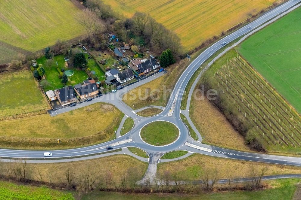 Luftbild Bergkamen - Kreisverkehr - Straßenverlauf an der Lünener Straße in Bergkamen im Bundesland Nordrhein-Westfalen, Deutschland