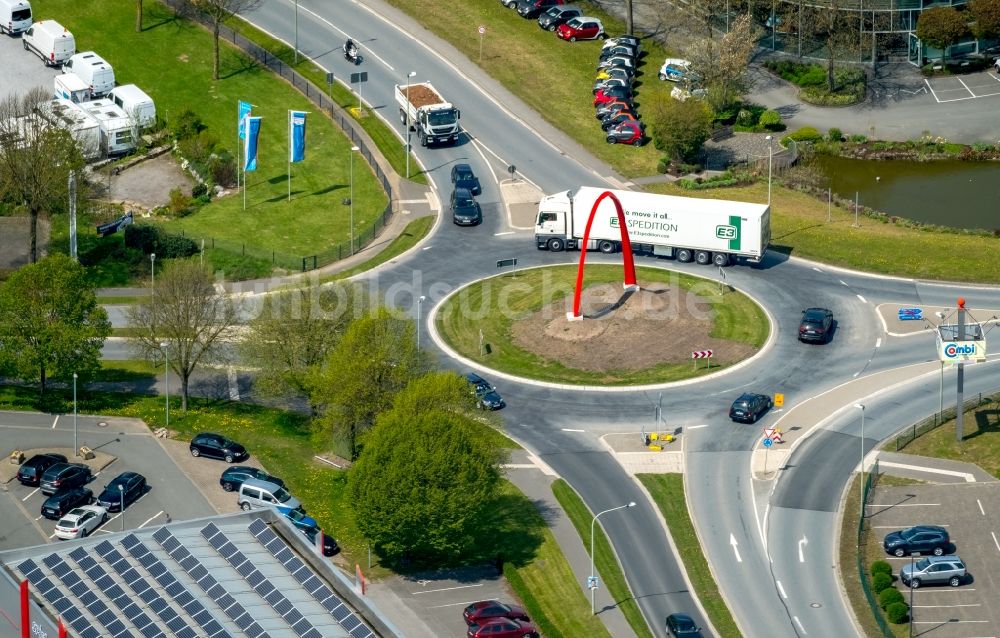 Luftbild Brilon - Kreisverkehr - Straßenverlauf Möhnestraße Ostring B7 - B480 in Brilon im Bundesland Nordrhein-Westfalen