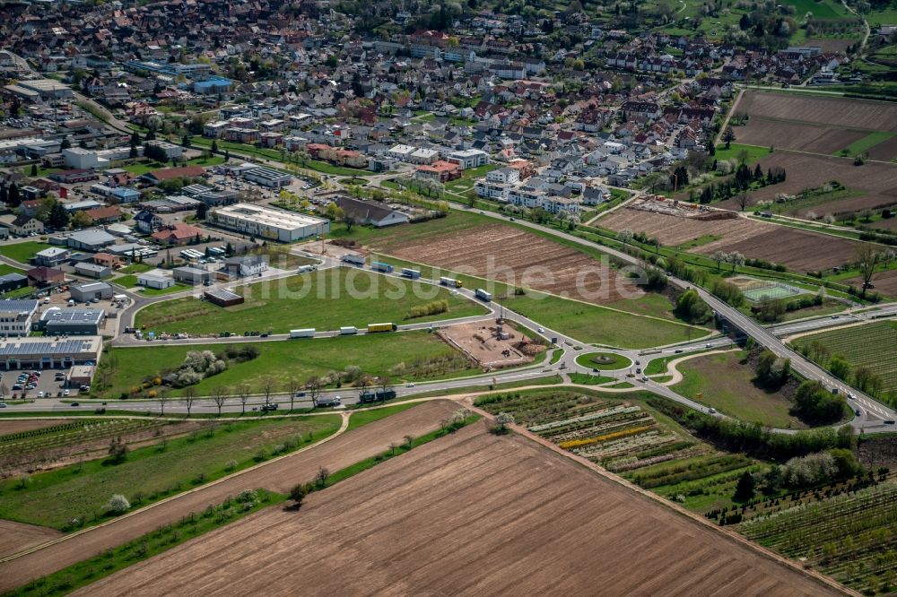 Luftbild Ettenheim - Kreisverkehr - Straßenverlauf der Rheinstraße in Ettenheim im Bundesland Baden-Württemberg, Deutschland