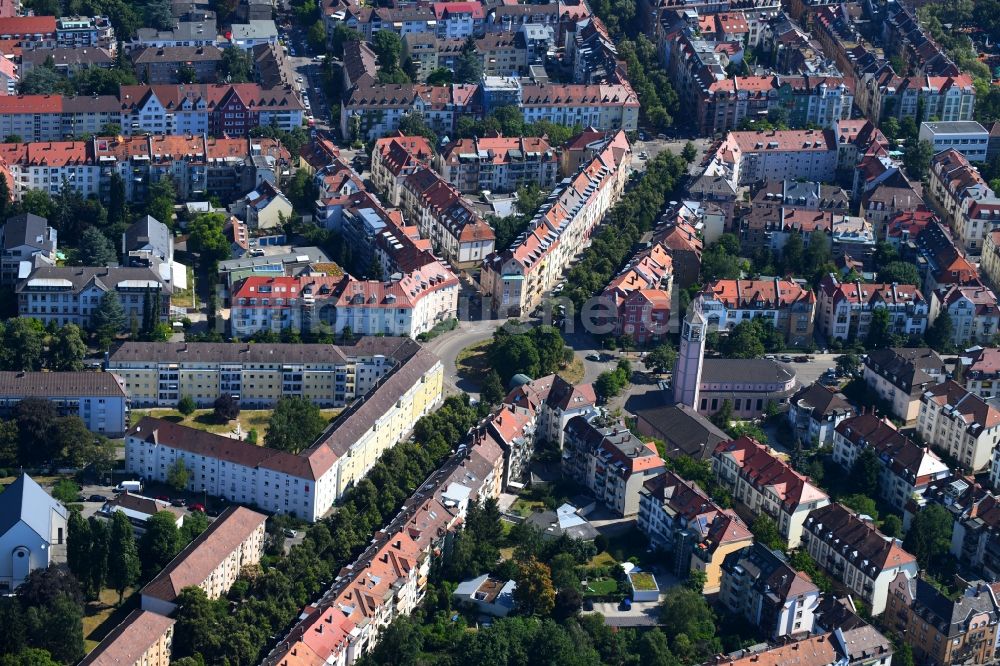 Luftbild Karlsruhe - Kreisverkehr - Straßenverlauf Weinbrennerstraße - Yorckstraße im Ortsteil Weststadt in Karlsruhe im Bundesland Baden-Württemberg, Deutschland