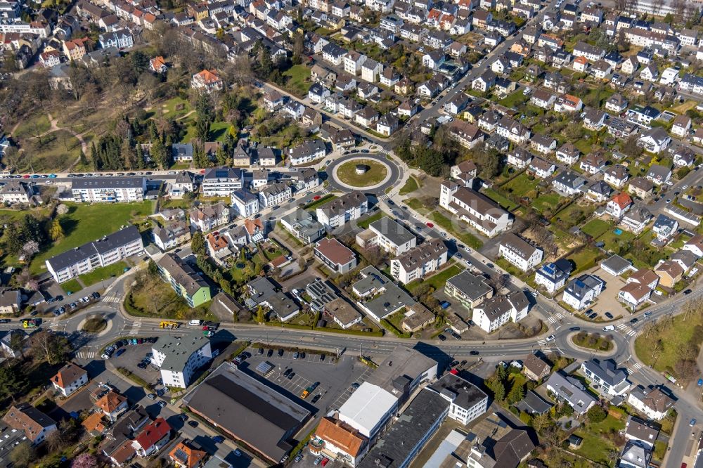 Luftbild Arnsberg - Kreisverkehre - Straßenverlauf Graf-Gottfried-Straße - Alter Holzweg - Michaelstraße in Arnsberg im Bundesland Nordrhein-Westfalen, Deutschland