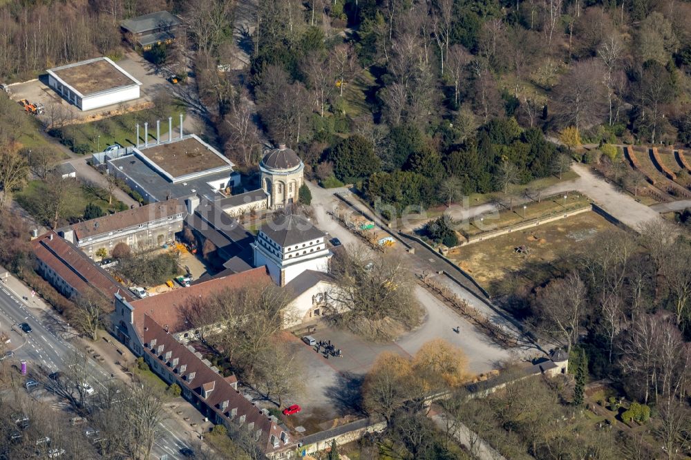 Luftaufnahme Dortmund - Krematorium und Trauerhalle zur Beisetzung auf dem Gelände des Friedhofes im Ortsteil Brackel in Dortmund im Bundesland Nordrhein-Westfalen