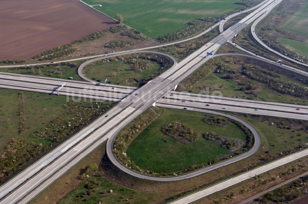 Magdeburg von oben - Kreuz Magdeburg A14 / A2