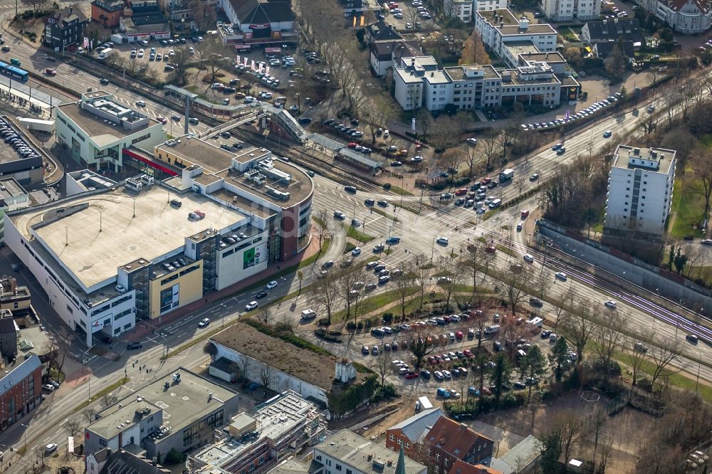 Hattingen von oben - Kreuzung August-Bebel-Straße - Martin-Luther-Straße - Nierenhofer Straße in Hattingen im Bundesland Nordrhein-Westfalen, Deutschland