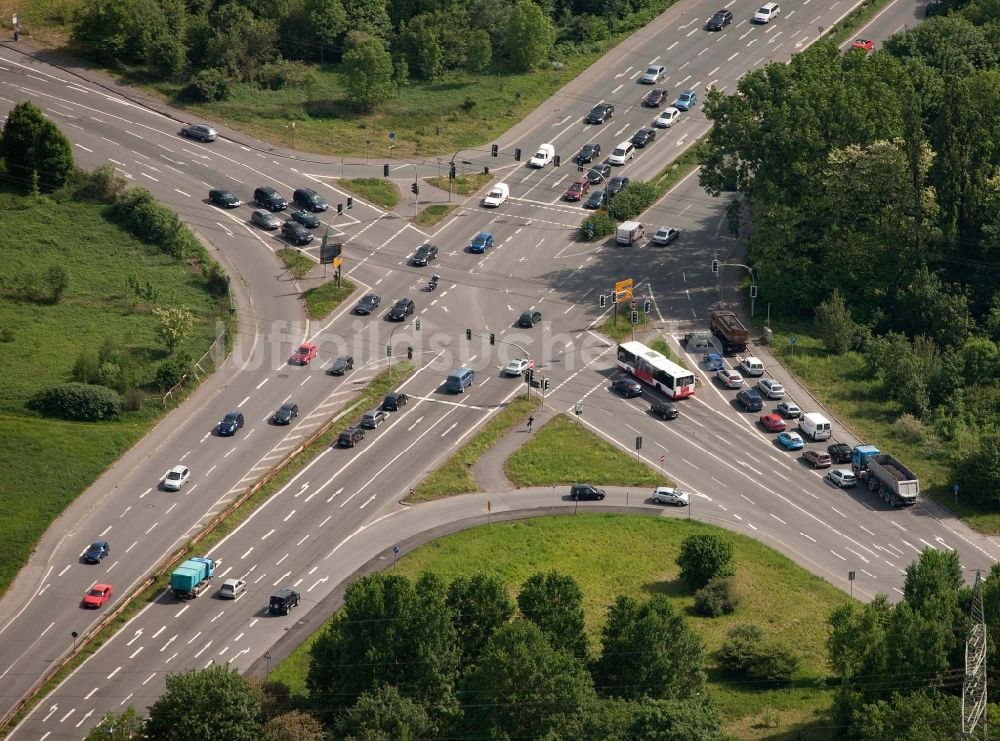 Luftbild Bottrop - Kreuzung der Bundesstraße 224 mit der Landstraße 633 in Bottrop im Bundesland Nordrhein-Westfalen