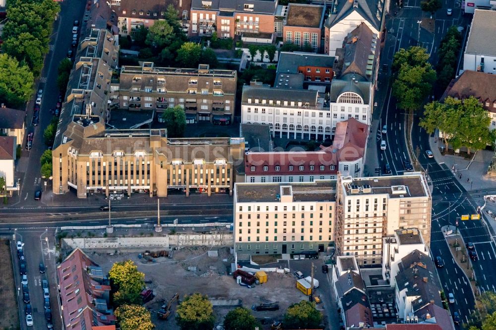 Luftbild Freiburg im Breisgau - Kreuzung Habsburgerstraße Ecke Leopoldring in Freiburg im Breisgau im Bundesland Baden-Württemberg, Deutschland