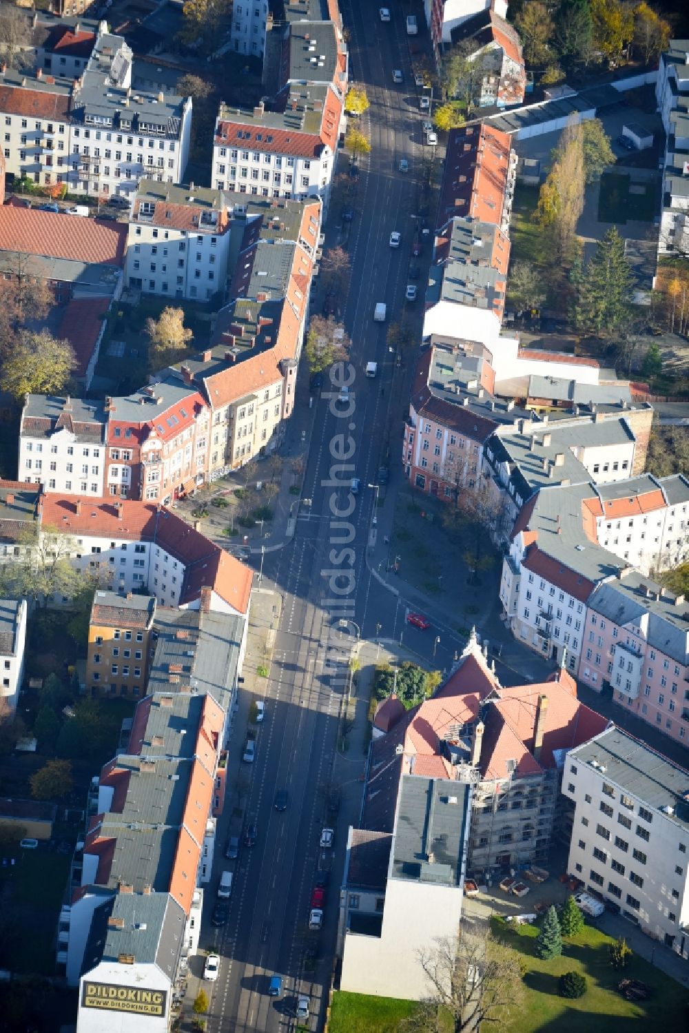 Luftaufnahme Berlin - Kreuzung Mandrellaplatz - Seelenbinderstraße im Ortsteil Köpenick in Berlin, Deutschland