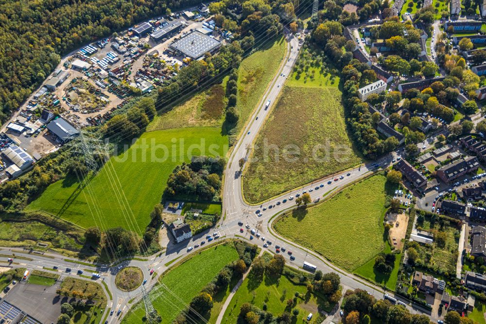 Luftbild Dinslaken - Kreuzung im Ortsteil Oberlohberg in Dinslaken im Bundesland Nordrhein-Westfalen, Deutschland