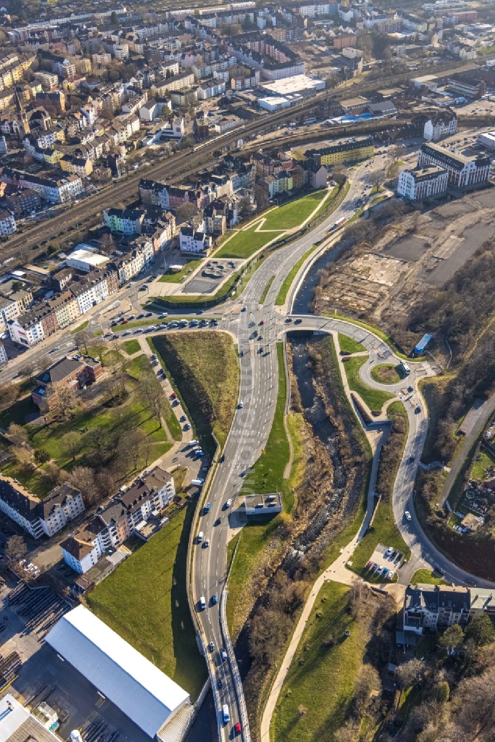 Luftbild Hagen - Kreuzung an der Wehringhauser Straße mit Kreisverkehr in Hagen im Bundesland Nordrhein-Westfalen, Deutschland