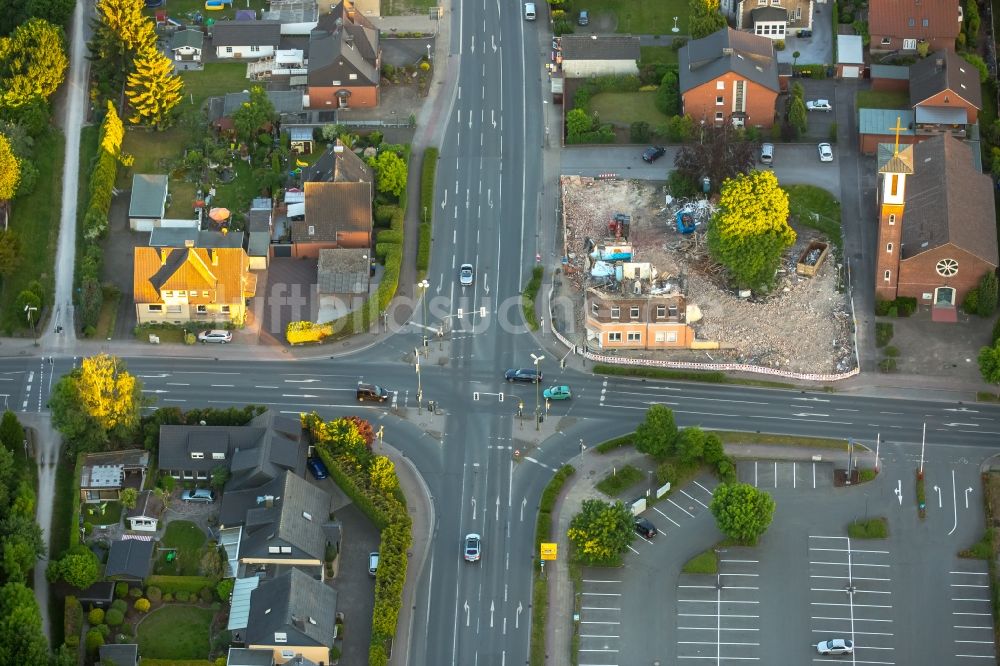 Luftbild Bergkamen - Kreuzung Werner Straße, Westenhellweg und Ostenhellweg im Ortsteil Rünthe in Bergkamen im Bundesland Nordrhein-Westfalen, Deutschland