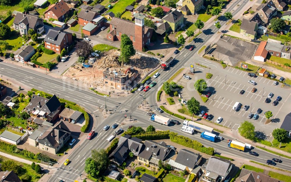 Luftaufnahme Bergkamen - Kreuzung Werner Straße, Westenhellweg und Ostenhellweg im Ortsteil Rünthe in Bergkamen im Bundesland Nordrhein-Westfalen, Deutschland