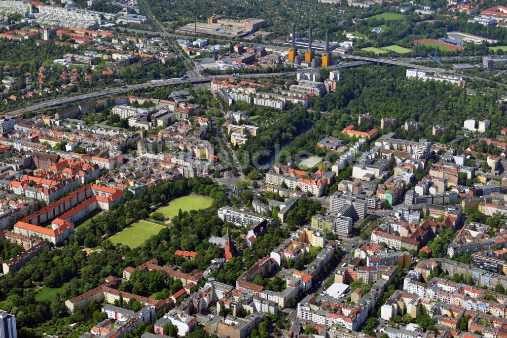 Luftbild Berlin - Kreuzungsbereich Uhlandstraße - Blissestraße im Stadtteil Wilmersdorf von Berlin