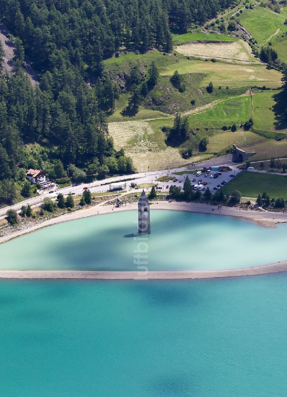 Graun Im Vinschgau aus der Vogelperspektive: Krichturm Alt-Graun in Graun im Vinschgau in Italien