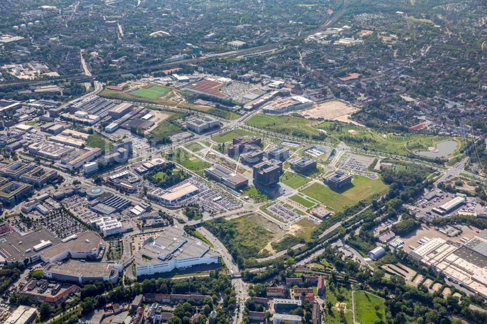 Essen aus der Vogelperspektive: Krupp - Gürtel mit dem herbstlichen Krupp-Park im Stadtteil Westviertel in Essen im Bundesland Nordrhein-Westfalen