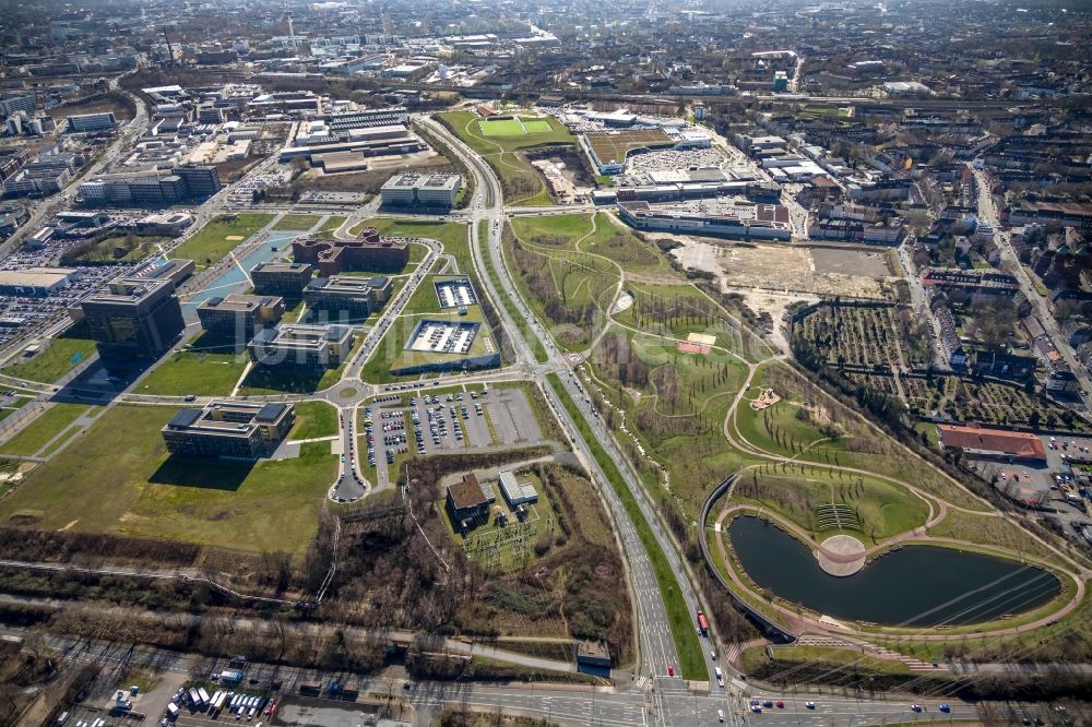 Essen aus der Vogelperspektive: Krupp - Gürtel am Krupp- Park im Stadtteil Westviertel in Essen im Bundesland Nordrhein-Westfalen