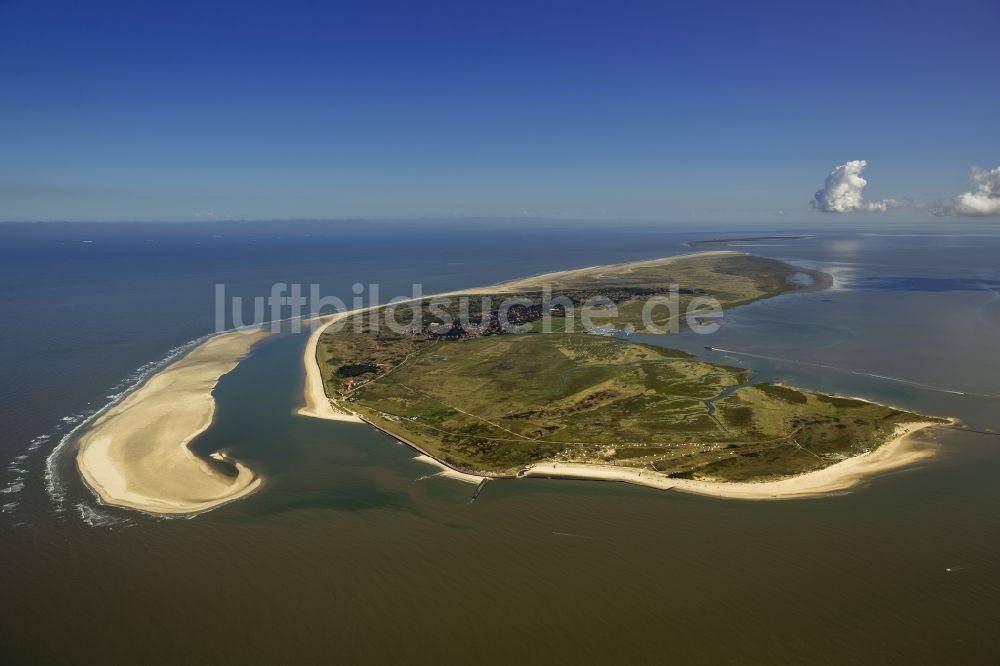 Luftaufnahme Spiekeroog - Küste der Insel Spiekeroog als Teil der ostfriesischen Inseln im Wattenmeer im Bundesland Niedersachsen