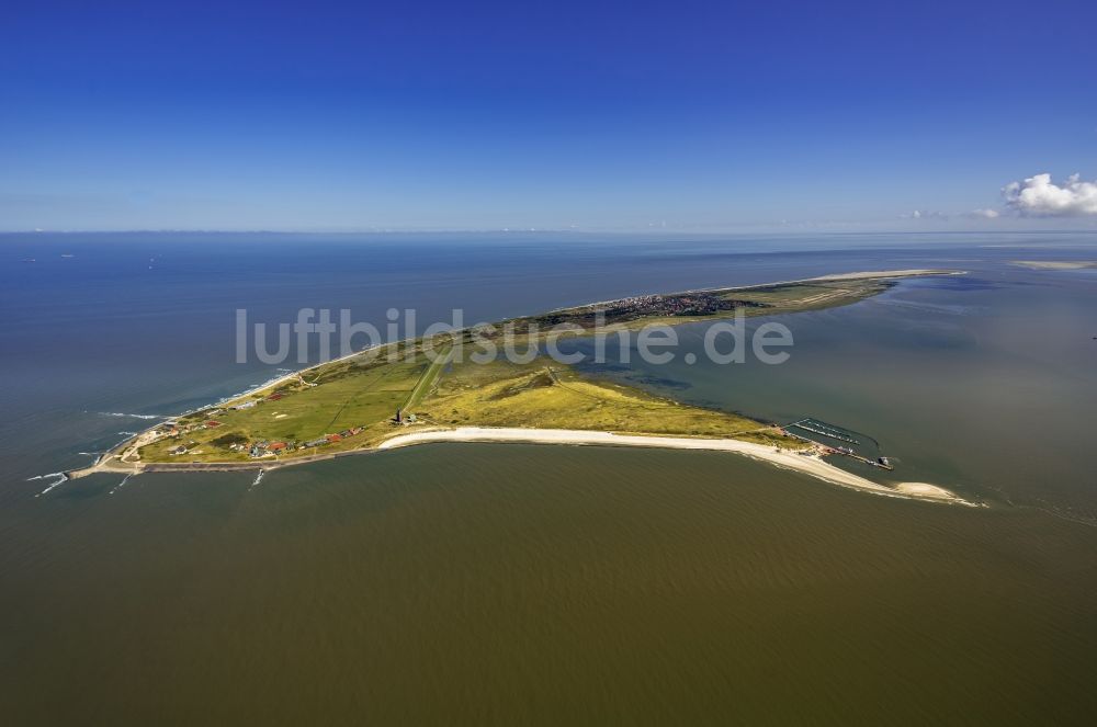 Wangerooge aus der Vogelperspektive: Küste der Insel Wangerooge als Teil der ostfriesischen Inseln im Wattenmeer im Bundesland Niedersachsen