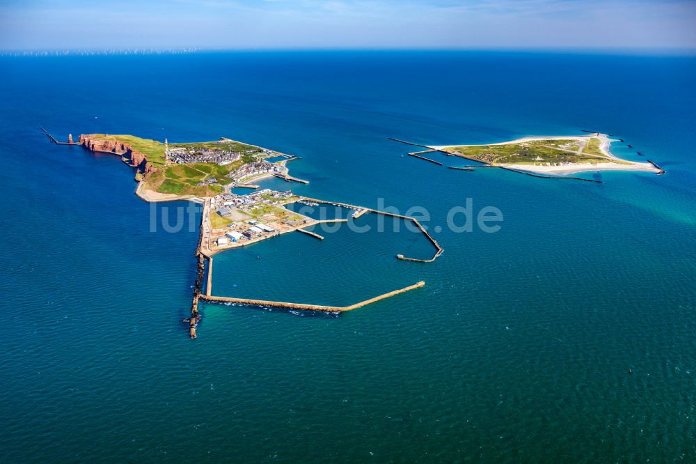 Luftaufnahme Helgoland - Küsten- Landschaft der Insel Helgoland in der Nordsee im Bundesland Schleswig-Holstein, Deutschland