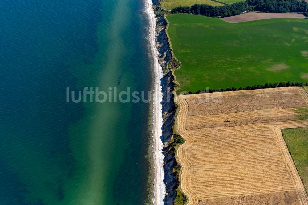 Luftbild Schwedeneck - Küsten- Landschaft am Ostsee- Sandstrand bei Schwedeneck im Bundesland Schleswig-Holstein, Deutschland