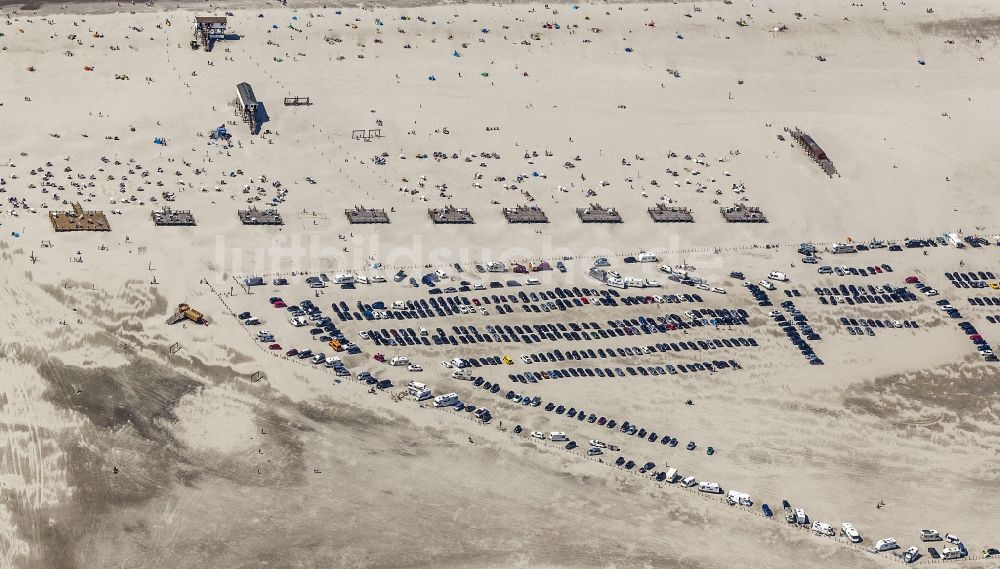 Luftaufnahme Sankt Peter-Ording - Küsten- Landschaft am Sandstrand der Badestelle Ording Nord im Ortsteil Sankt Peter-Ording in Sankt Peter-Ording im Bundesland Schleswig-Holstein